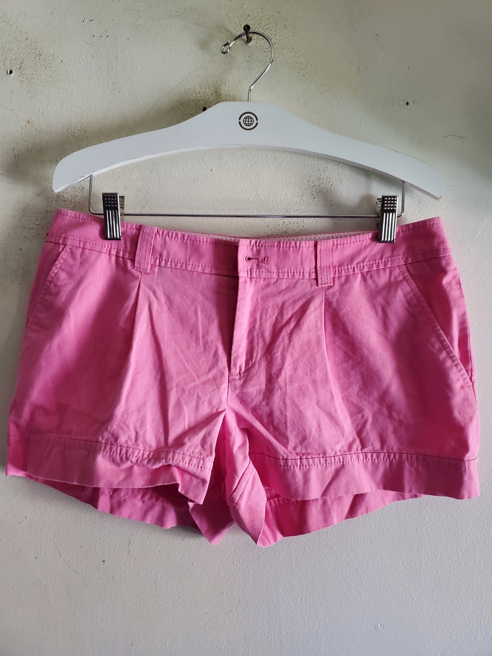 Lilly Pulitzer palm Beach Short Bright Pink  Size 8.